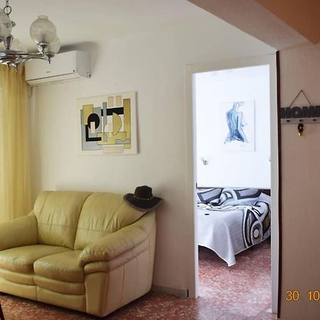 Apartamento En El Centro De Alicante Luaran gambar