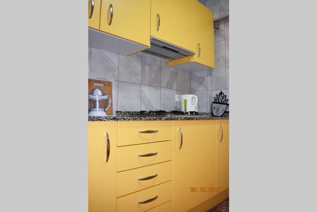 Apartamento En El Centro De Alicante Luaran gambar