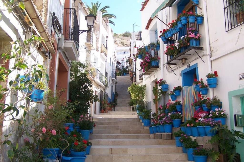 Apartamento En El Centro De Alicante Luaran gambar