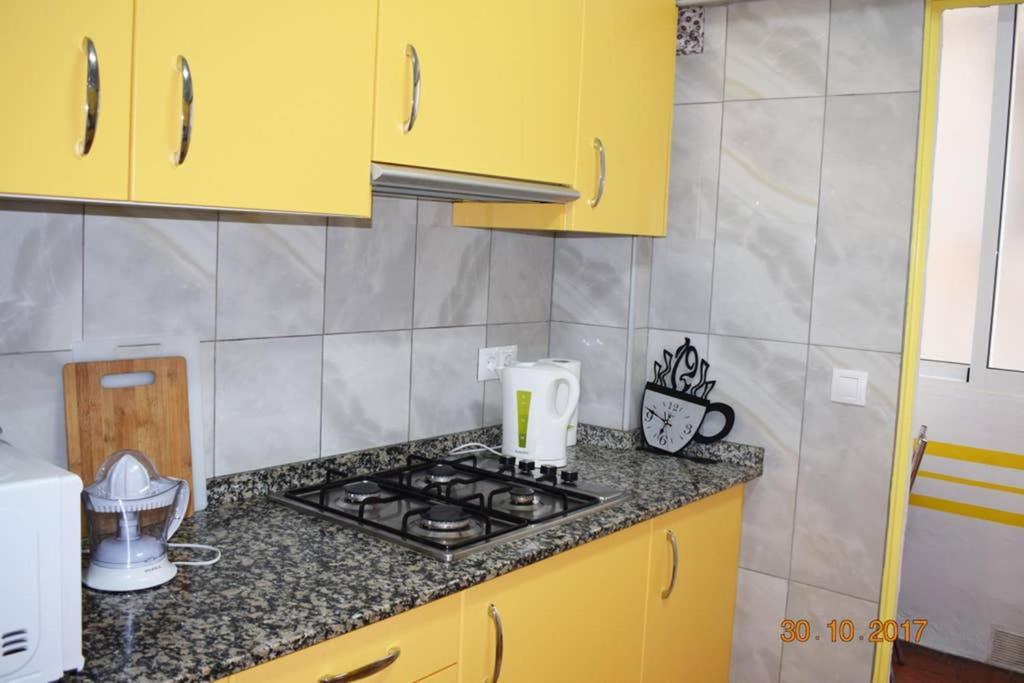Apartamento En El Centro De Alicante Luaran gambar