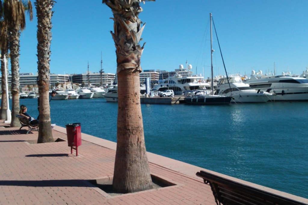 Apartamento En El Centro De Alicante Luaran gambar
