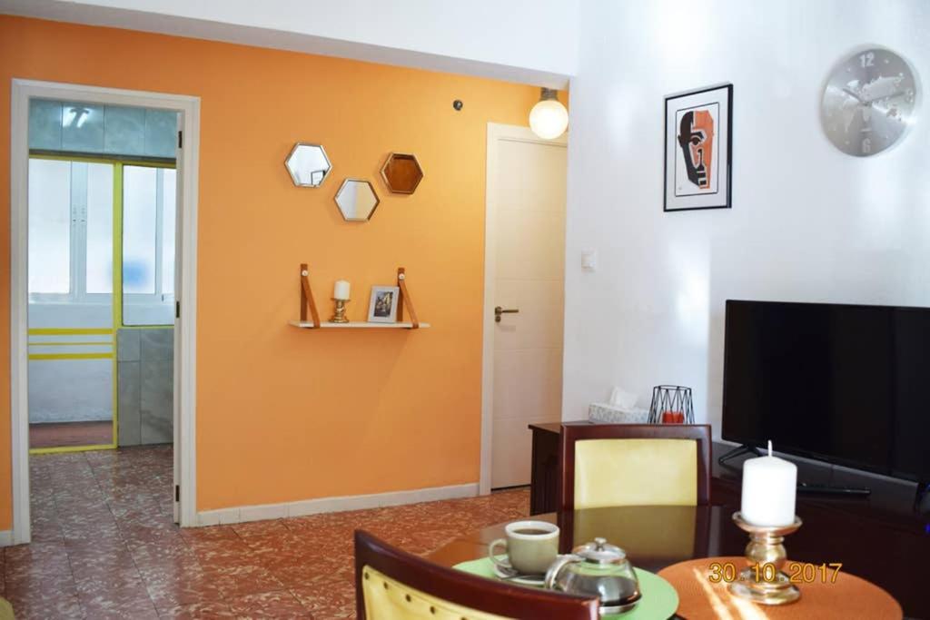 Apartamento En El Centro De Alicante Luaran gambar