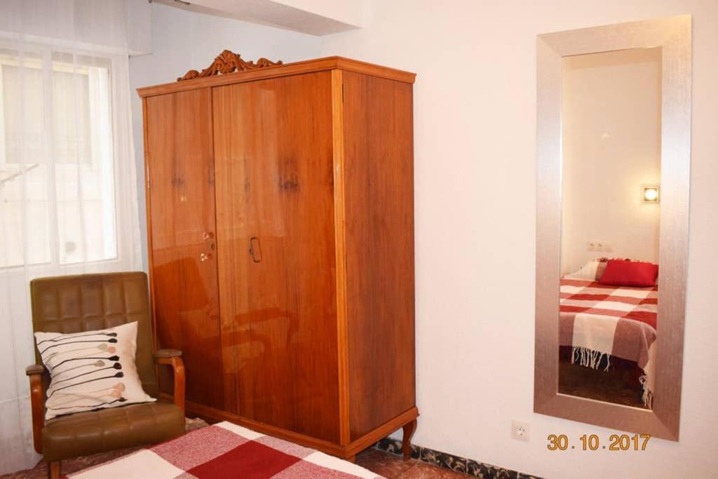 Apartamento En El Centro De Alicante Luaran gambar