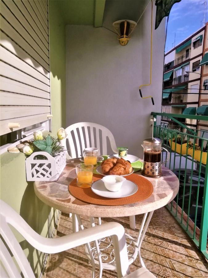 Apartamento En El Centro De Alicante Luaran gambar